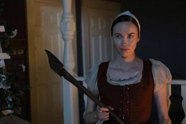 Do temnoty - Díkůvzdání - Z filmu - Elyse Levesque