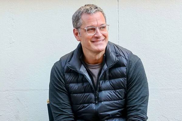 'SATC' author jokes about 'lack of eligible bachelors' after actor appears on franchise twice