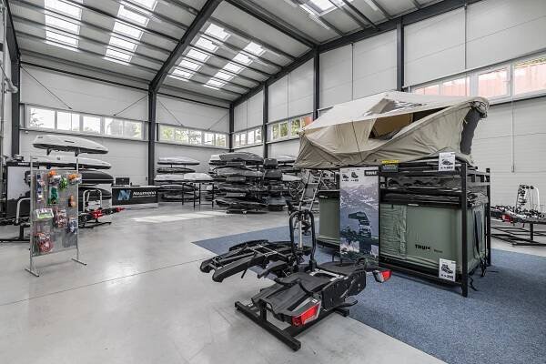 Prodejny Praha Braník a Tuchlovice | NEUMANN - Střešní nosiče, střešní boxy, nosiče kol - NEUMANN, THULE