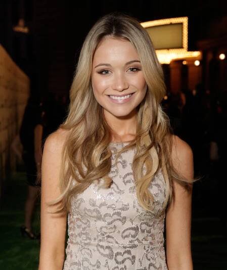 Katrina_Bowden.jpg
