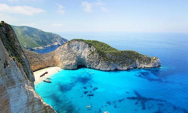 Zakynthos nabízí písečné pláže, smaragdové moře a skvělé počasí