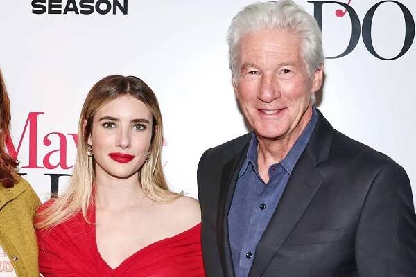 Emma Roberts says working with aunt Julia Roberts' two-time costar Richard Gere is 'full circle' moment
