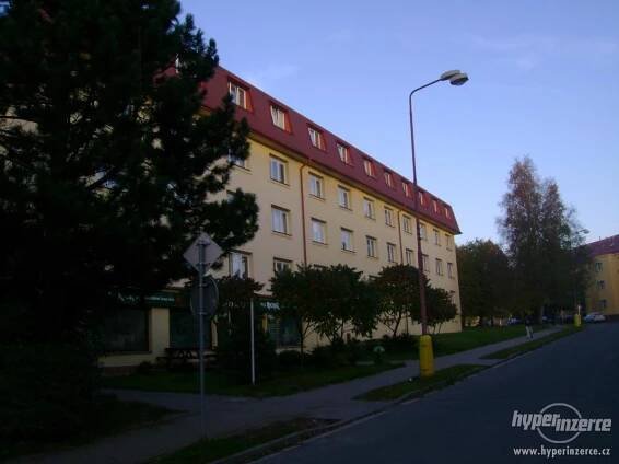 Pronájem - Hlinsko, ČSA - foto 1