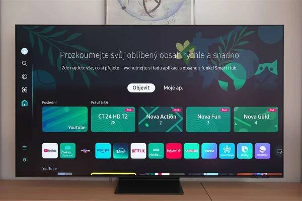 V zapnutém stavu odlesky nijak neruší, ve vypnutém je nejvýše tušíte
