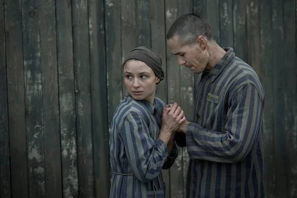 Tatér z Osvětimi - Epizoda 5 - Z filmu - Anna Próchniak, Jonah Hauer-King