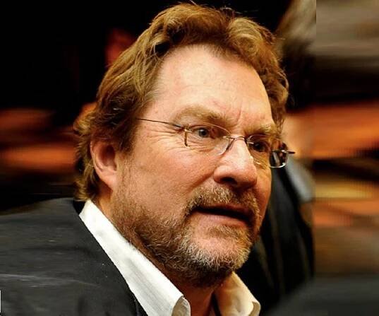 Stephen Root Biography - Facts, Childhood, Family Life & Achievements