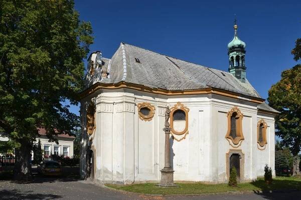 Soubor:Vikletice - kaple svaté Anny.jpg – Wikipedie