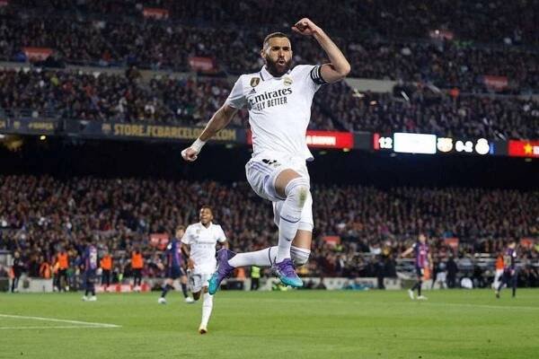 Čtrnáct let, 25 trofejí a konec. Karim Benzema neprodlouží v Realu Madrid smlouvu, odejde po 14 letech