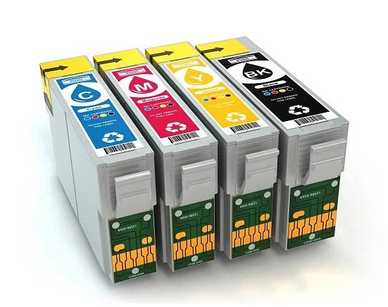 Cartridge do inkoustových tiskáren zezadu.