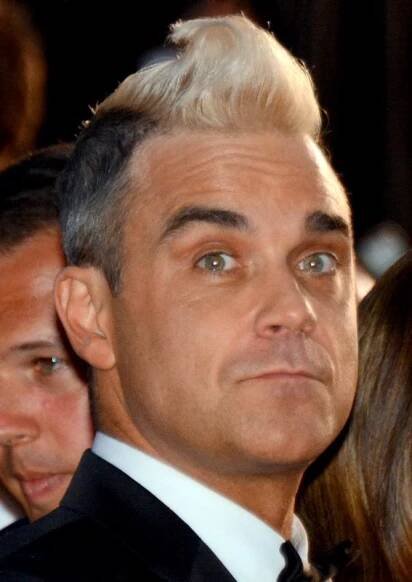 Sousedská bitva hudebních ikon. Robbie Williams a Jimmy Page se hádají o bazén