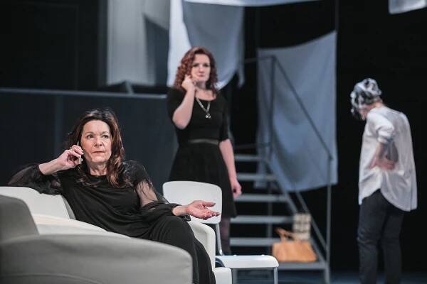 Divadlo je pro diváky léčba, říká Dagmar Novotná
