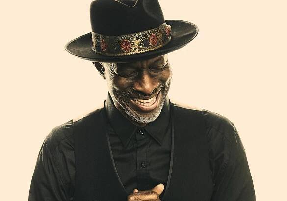 Bluesman Keb’ Mo’ umí dělat i výborný tradiční pop