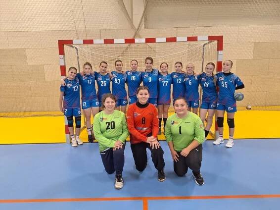 Starší žákyně dvakrát úspěšné v Kutné Hoře: Skvělá utkání proti Spartě a Příbrami - Házená Poděbrady