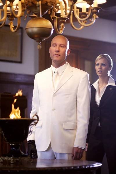 Smallville - Apokalypsa - Z filmu - Michael Rosenbaum, Laura Vandervoort