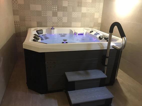 Über World4Spas - Wer sind wir und warum wir Ihr Whirlpoolfachmann sein wollen. - World4Spas - Whirlpool, Sauna & Equipment