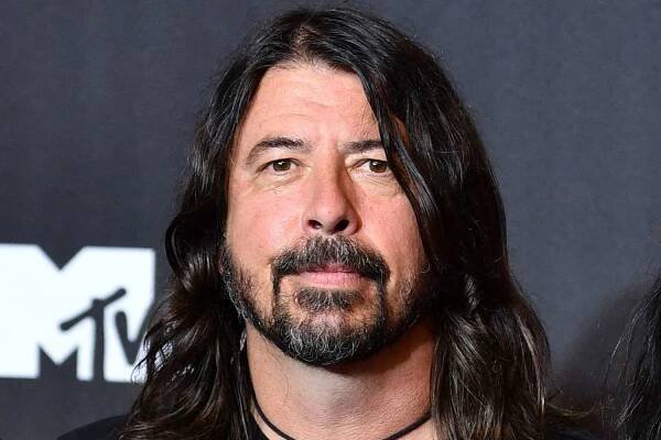 Dave Grohl announces he fathered a child outside his marriage: 'I love my wife and children'