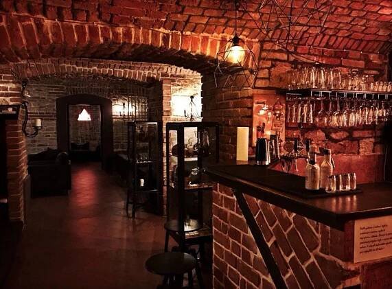 Faust Bar Praha | Apetee