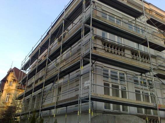 Fasádní lešení, montáž a pronájem PERI Olomouc | PERIOL