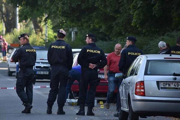 Policie od pondělního rána vyšetřuje vraždu třicetiletého muže v karvinské části Nové Město.