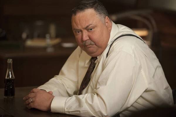 Mob City - A Guy Walks Into a Bar - Z filmu - Mike Hagerty