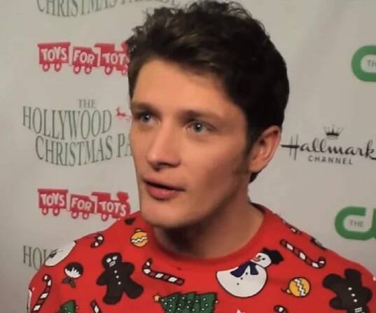 Brett Dier Biography - Facts, Childhood, Family Life & Achievements