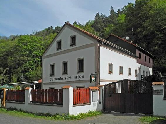 Opárenské údolí - Vila Královské srdce
