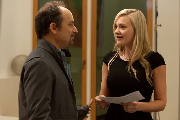 Nadějná Grace - Z filmu - Kevin Pollak, AJ Michalka