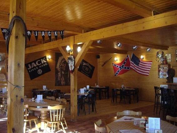 Country Saloon Clondike České Budějovice | Apetee