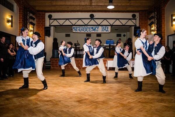 Mladina - Plzeňský lidový soubor