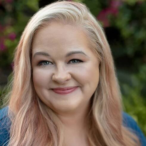 Kate Quinn — The Gould Center for Humanistic Studies