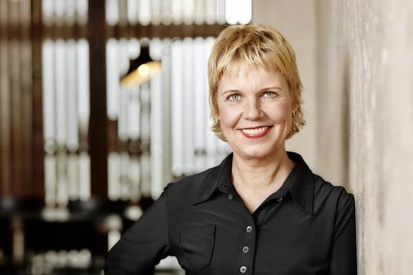 Cordula Stratmann: "Ohne Heiterkeit kriegen wir dieses Leben nicht gelebt" / Die Komikerin und Autorin im...