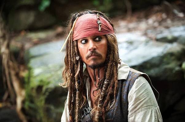 Jack Sparrow a Princ z Persie si zazpívají. Zahrají si ve filmovém muzikálu - TOPZINE.cz