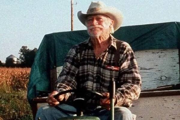 Alvin Straight, The Man Who Drove 240 Miles on a Lawn Mower to Visit his Dying Brother