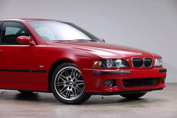 2002 BMW E39 M5 | Enthusiast Auto Group