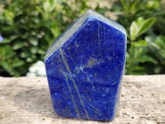 Freeform lapis lazuli z Pákistánu 359g