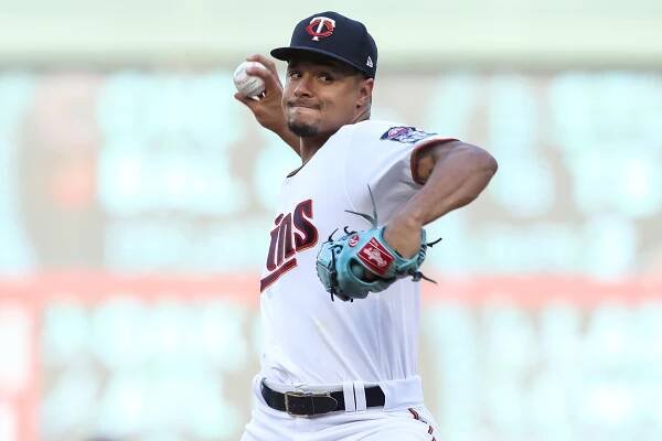 Twins starter Chris Archer