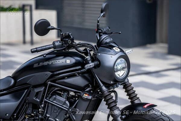 Kawasaki Eliminator 500 | Katalog motocyklů a motokatalog na Motorkáři.cz