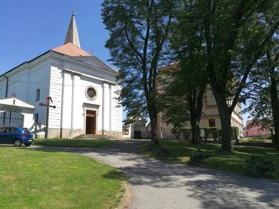 Všestary - Cestujemepocr.cz