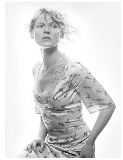 Mickey Sumner: Generation W