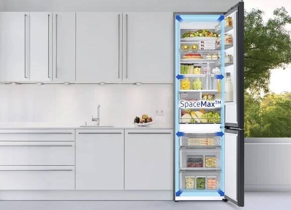 Kombinovaná lednice Samsung Bespoke RB38C7B6AB1/EF | iSpace.cz