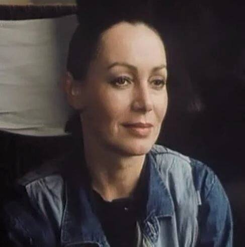 Stanislava Bartošová ve filmu Druhý tah pěšcem (1984, režie Vít Olmer)