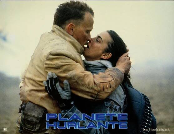 Screamers - Hlasy z podzemí - Fotosky - Peter Weller, Jennifer Rubin
