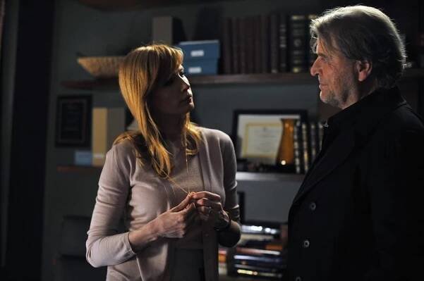 The Black Box, Kelly Reilly (L), David Rasche (R), 'Sing Like Me', Season 1, Ep. #9, 07/03/2014, ©ABC