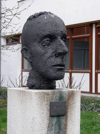 Liste von Denkmälern von Mathematikern, Naturwissenschaftlern, Medizinern und Technikern – Wikipedia
