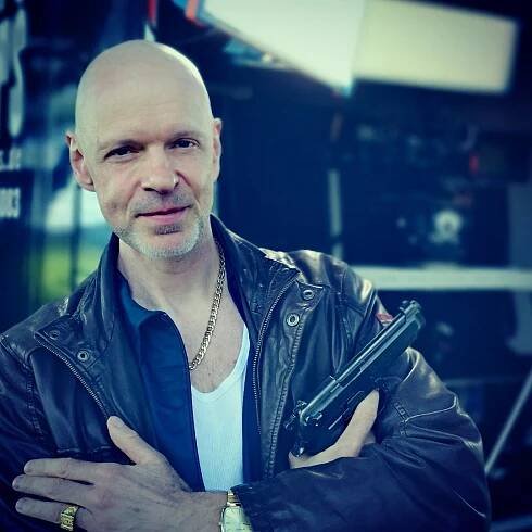 08-2019 On Set for a funny ZDF-Project. Playing the head of a - not very succesfull - Gang of bankrobbers :-)