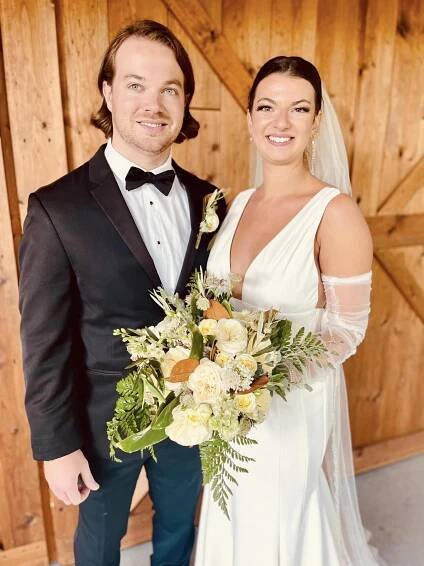 Roscommon Wedding Florist Services - Wedding Florist Near Me — White Pine and Petals Roscommon Florals, gifts and more!