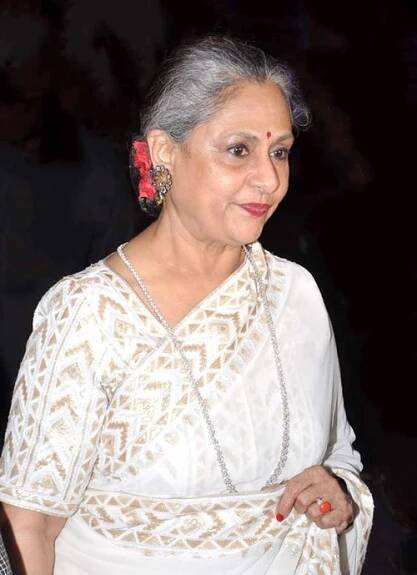 Soubor:Jaya B Big B’s birthday.jpg – Wikipedie