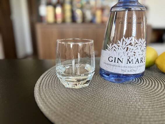 Gin Mare ve sklenici