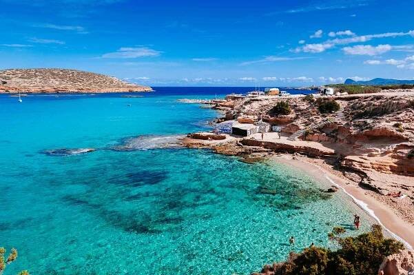 Plaz cala comte ibiza