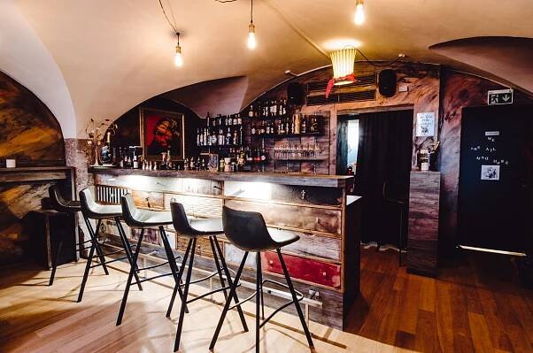 Noch Geheimtipp: Die Herbert's Bar in Salzburg - Salzburg Leben